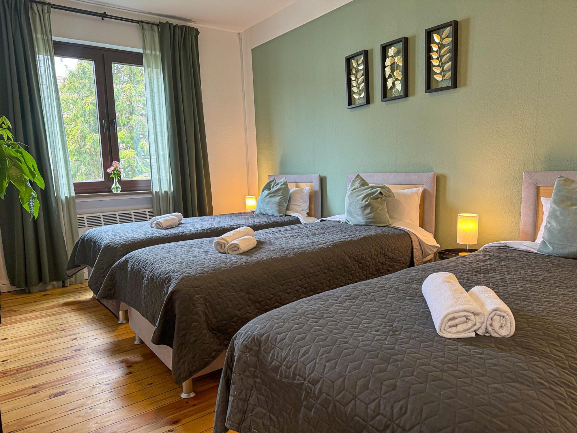 Immostay #7 -Helle Wohnung Mit Grossem Garten -4 Zimmer, Wifi & Free Parking Bremen Exterior foto